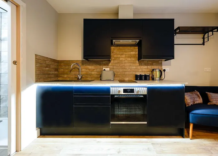 The Willow - 28 * Bristol